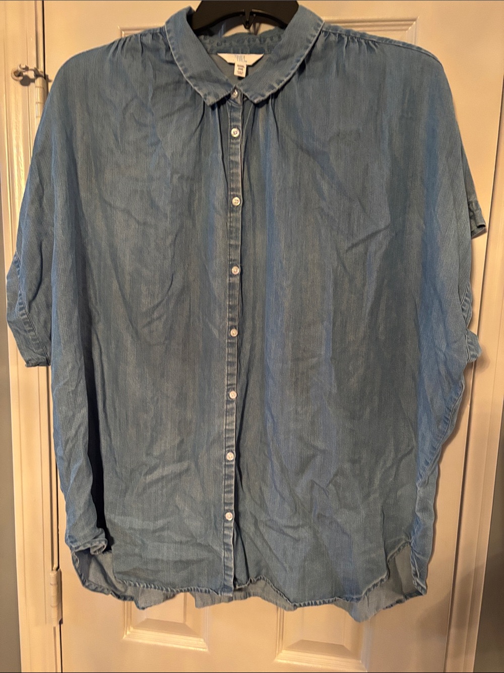 Time and Tru Light Blue Denim-Style Button-Down Shirt